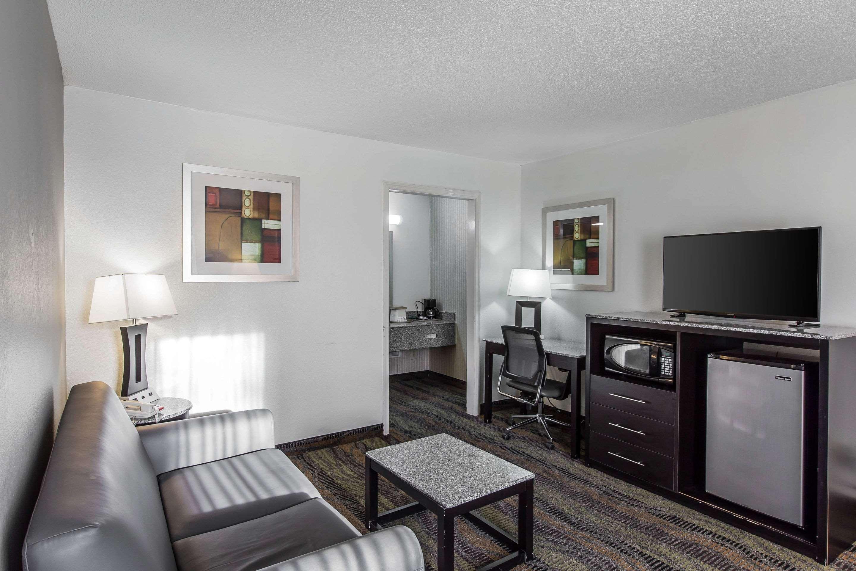Quality Inn & Suites Conference Center Thomasville Exterior foto
