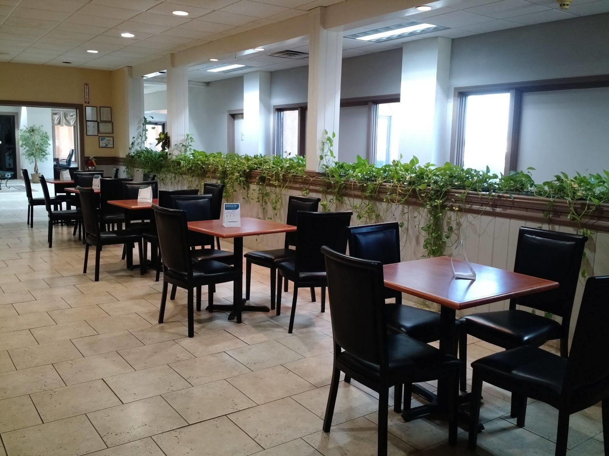 Quality Inn & Suites Conference Center Thomasville Exterior foto